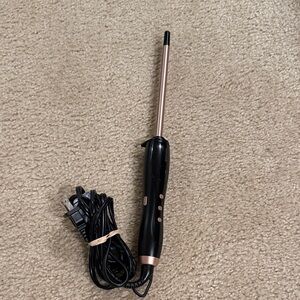 Black and Rose Gold Curling Wand